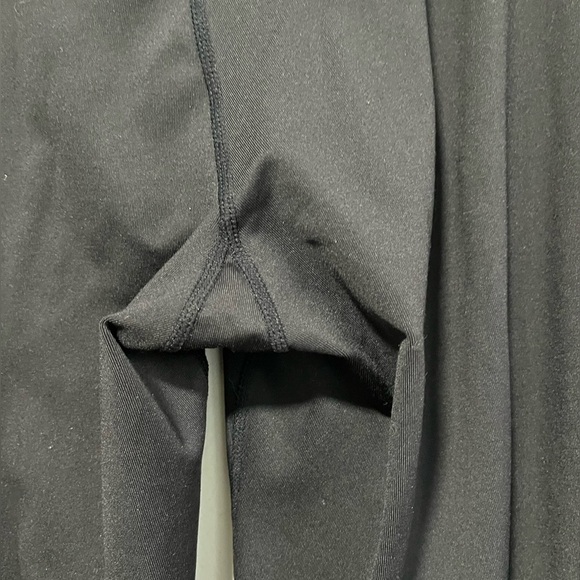 MEC Black Flared Stretch Pants Women’s L | Made in Canada - Picture 10 of 11